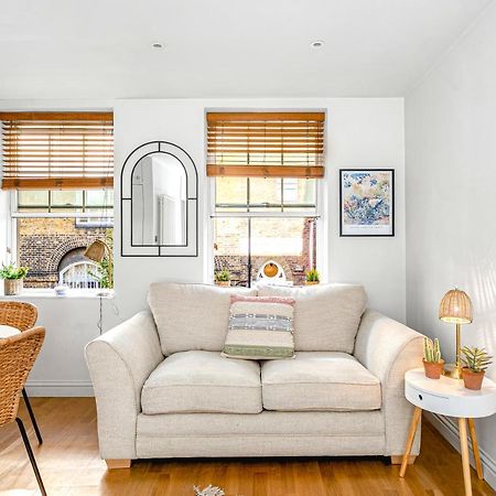 Charming Studio Flat Close To Holborn Station ลอนดอน ภายนอก รูปภาพ
