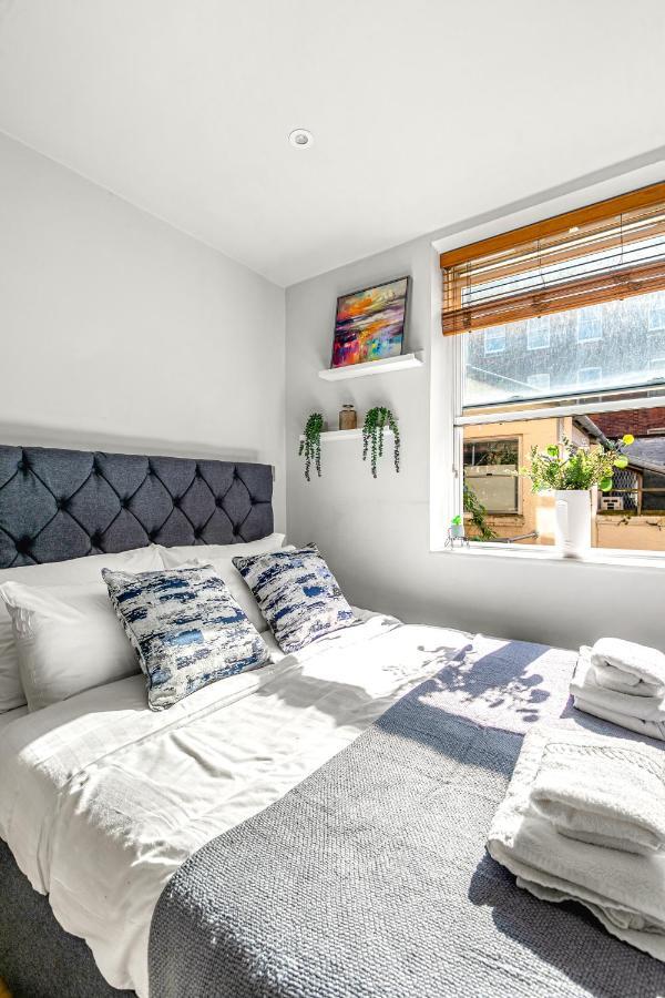 Charming Studio Flat Close To Holborn Station ลอนดอน ภายนอก รูปภาพ
